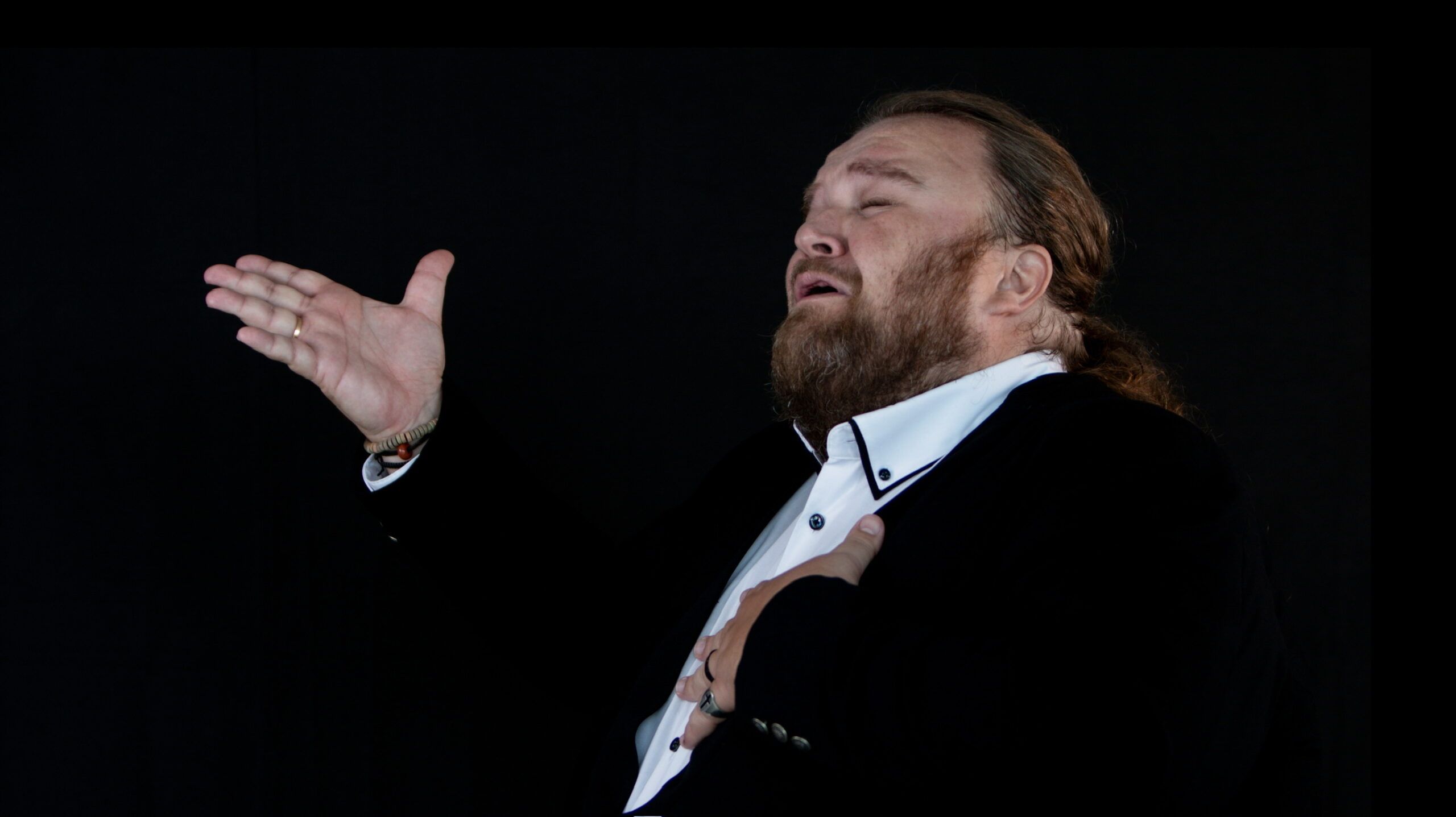 “El flamenco tiene muchos rincones donde no se ha rascado, y estoy en ello”